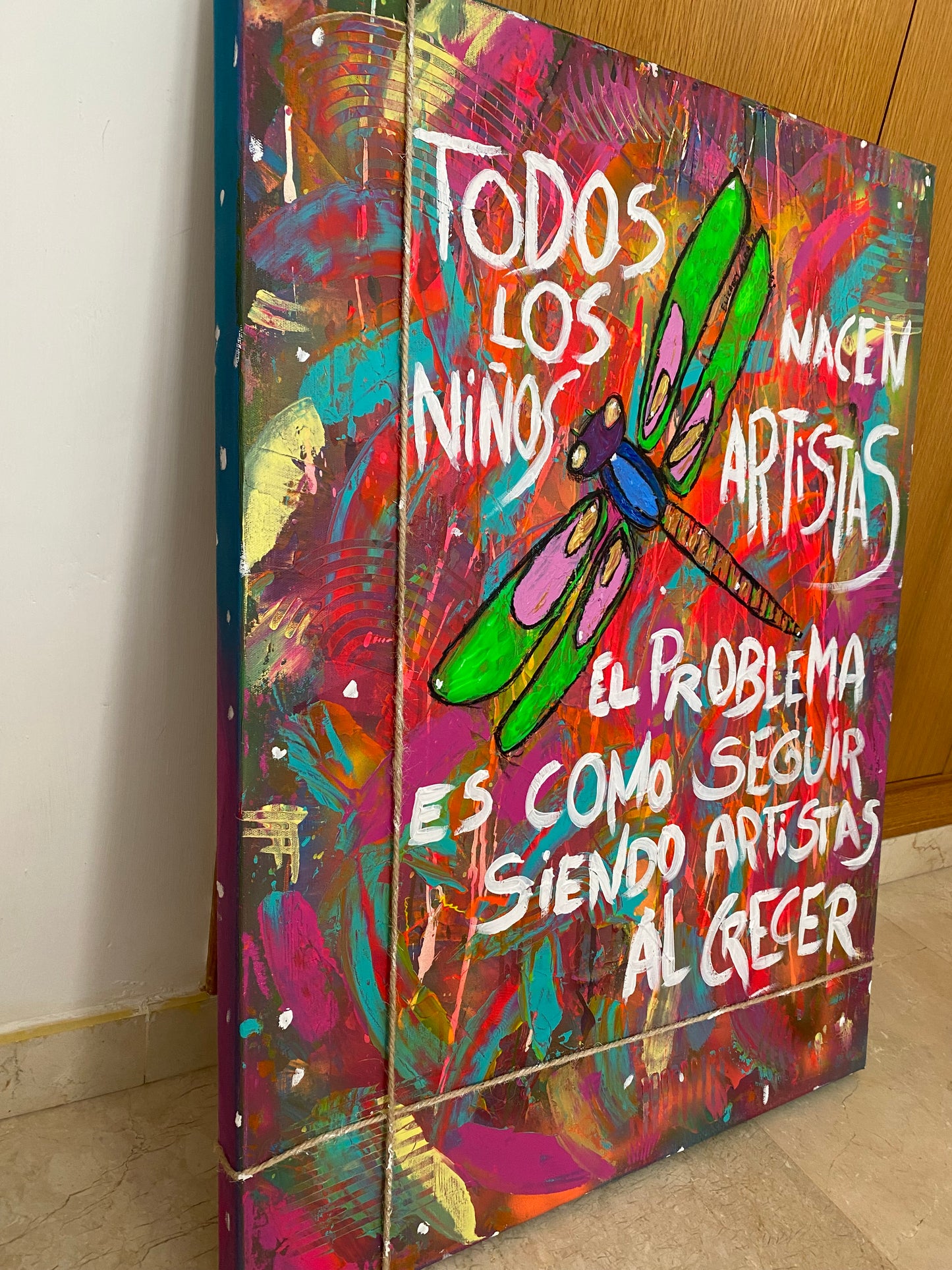 “Todos los niños nacen artistas”